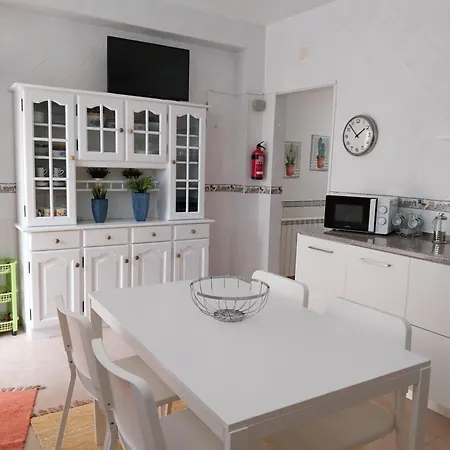 Casa Branca Pinhal * Nazaré