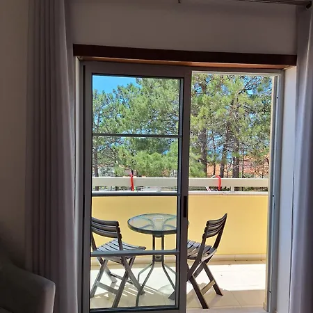Casa Branca Pinhal Homestay *